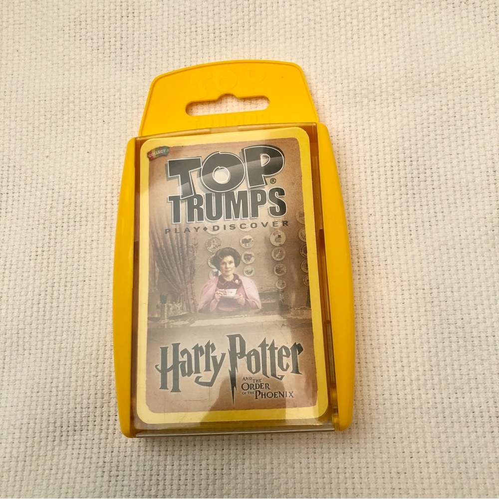 Top Trumps Harry Potter and the order of the Phoenix Card Game - Yellow Case